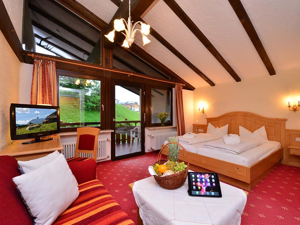 Hotel Wagner Riezlern Exterior photo